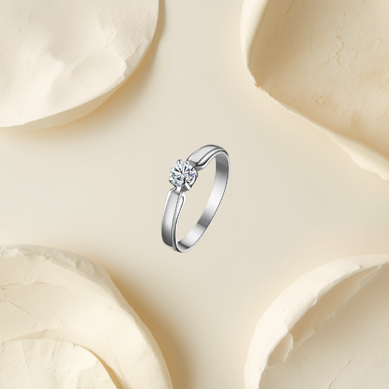 Solitaire Elegance – Pierścionek Srebrny CZ