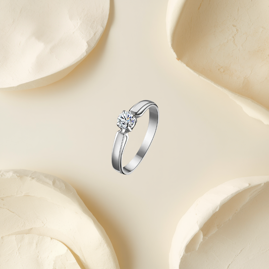 Solitaire Elegance – Pierścionek Srebrny CZ