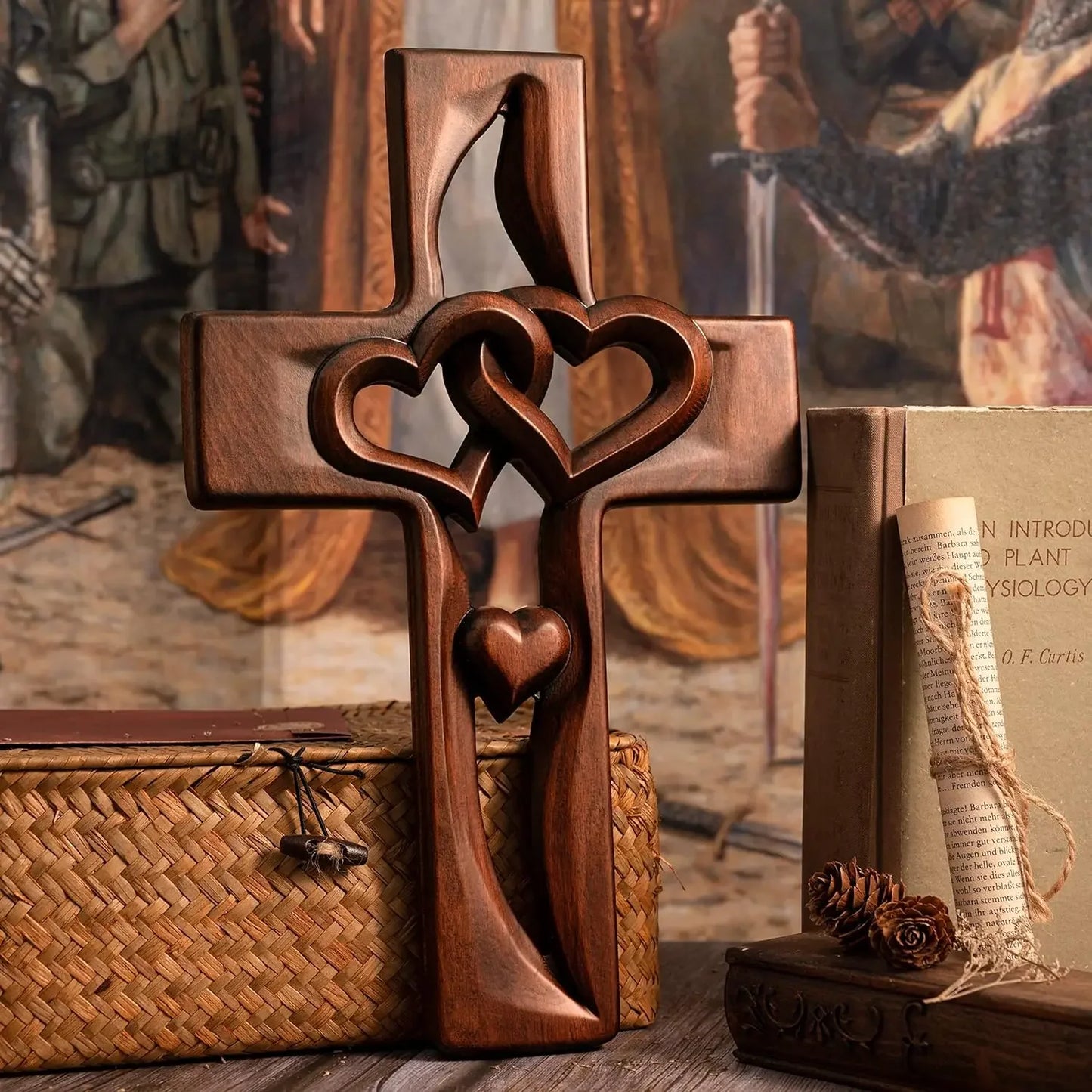 Krzyż z Przeplecionymi Sercami - Ręcznie Rzeźbiona Drewniana Dekoracja Ścienna