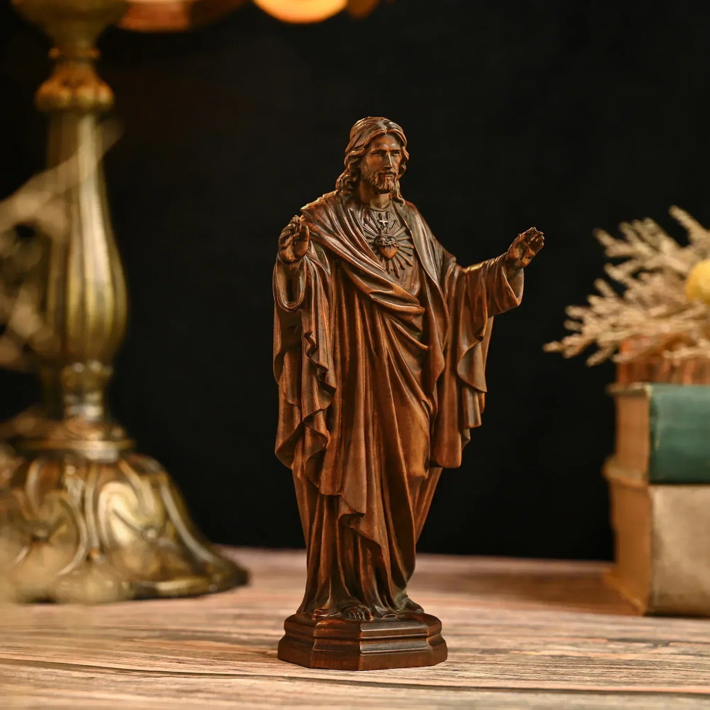 Figurka Jezusa Chrystusa - Ręcznie Rzeźbiona Drewniana Statuetka Sakralna