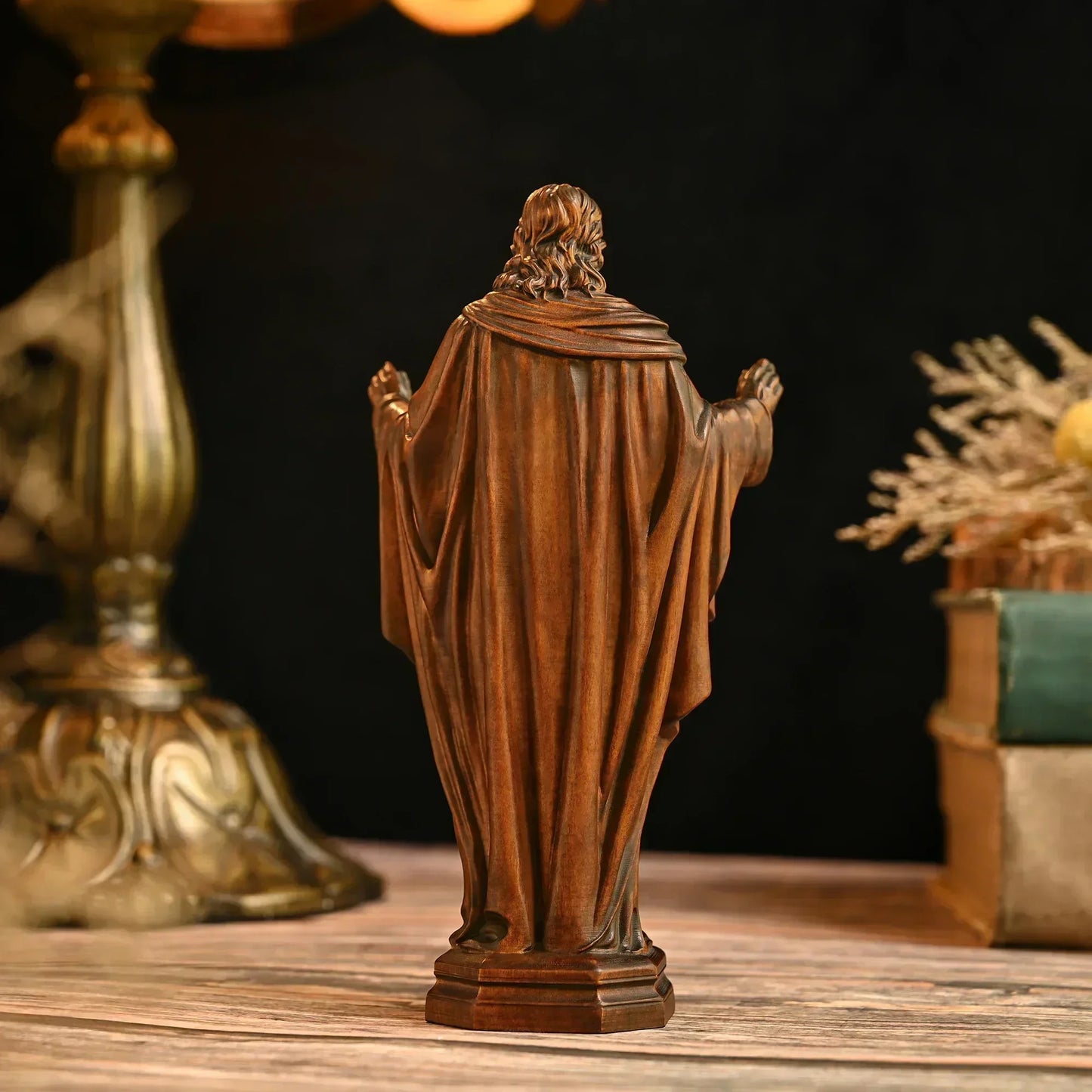 Figurka Jezusa Chrystusa - Ręcznie Rzeźbiona Drewniana Statuetka Sakralna