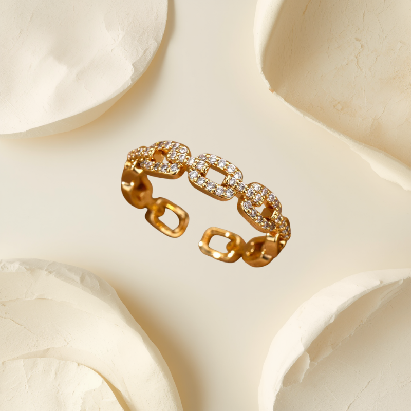 Twist 18K – Pierścionek Złoty
